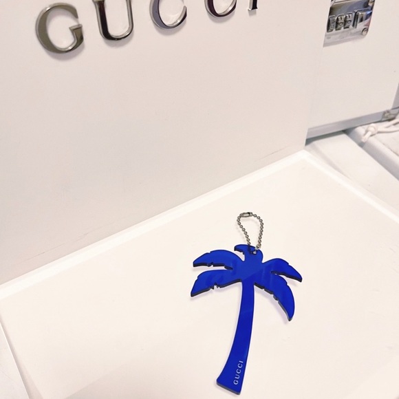 Gucci 2020 Resort Launch Party Bag Charm/Keychain - Picture 2 of 4